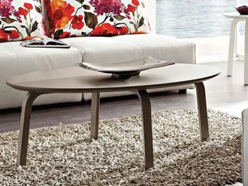 Come scegliere il tavolino perfetto per il proprio soggiorno