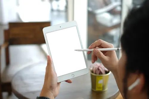 Quando l'iPad Si Rompe: Cause Comuni e Soluzioni Efficaci
